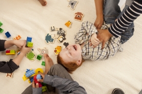 spelen in de opvang