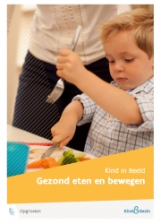 Cover publicatie Kind in beeld Gezond eten en bewegen, jong kind kind met bestek en groentjes