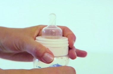 fles aanschroeven