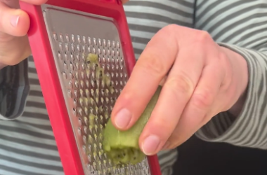 Maak fruit fijn met een rasp