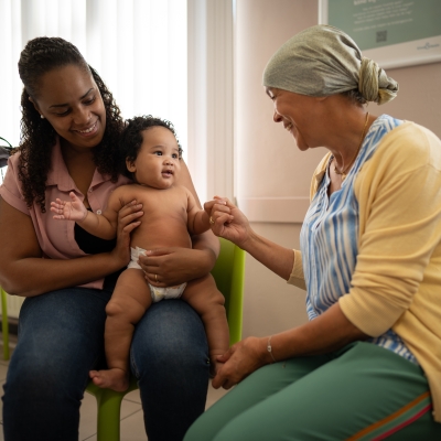 Fatima bij mama en baby