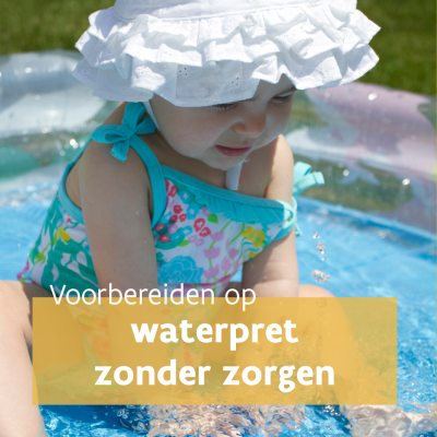 Waterpret zonder zorgen - kindje speelt in plonsbadje