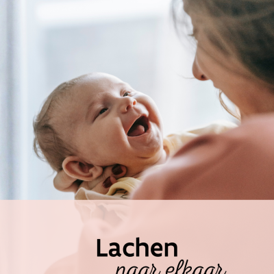 Lachen naar elkaar