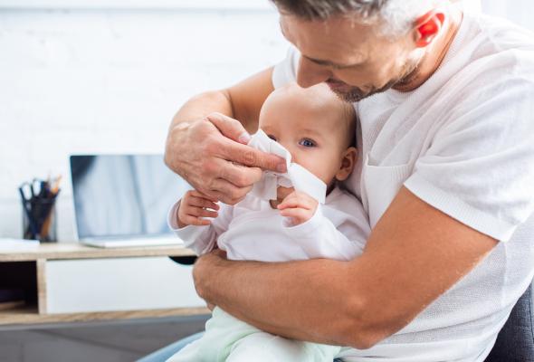 baby ziek papa